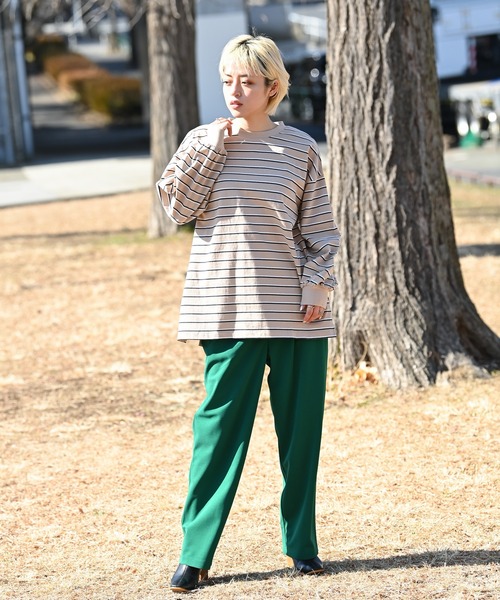 NAVY(ネイビー)の「袖リブボーダーロングスリーブTシャツ(Tシャツ/カットソー・レディース・ベージュ/アイボリー/グリーン/チャコール・フリー)」の21枚目の写真