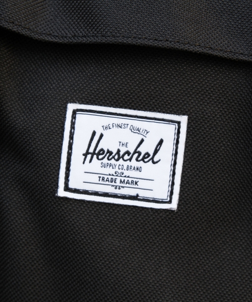 BEAUTY&YOUTH UNITED ARROWS（ビューティーアンドユースユナイテッドアローズ）の「BYBC∵ Herschel Supply Little America バックパック（バックパック/リュック・レディース・ブラック/ライトブルー・FREE）」の8枚目の写真