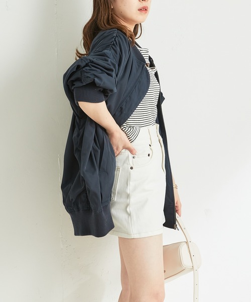 Chico（チコ）の「ルーズMA-1ジャケット（MA-1・レディース・ベージュ/ネイビー/アイボリー・FREE）」の11枚目の写真