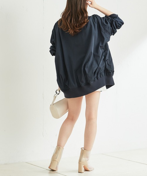 Chico（チコ）の「ルーズMA-1ジャケット（MA-1・レディース・ベージュ/ネイビー/アイボリー・FREE）」の15枚目の写真