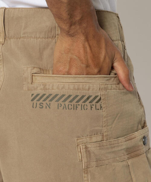 AVIREX(アヴィレックス)の「フェイド ウォッシュ マテリアル コンビネーション カーゴ ショーツ / FADE WASH MATELIAL COMBINATION CARGO SHORTS(カーゴパンツ・メンズ・カーキ/オリーブ/チャコール・X-LARGE/XX-LARGE/MEDIUM/LARGE)」の8枚目の写真