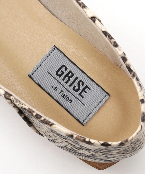 GRISE(グリーズ)の「GRISE スクエアステッチバブーシュ(パンプス・レディース・ブラック系その他/ベージュ系その他・23.5cm/24cm/24.5cm/23cm/22.5cm/21.5/22cm/25.5cm/25cm/21)」の20枚目の写真