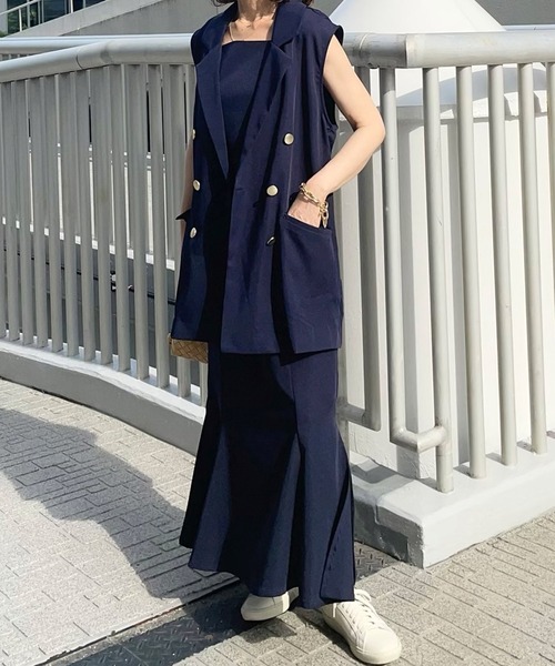 MLI'A（エムリア）の「スリットマーメイドキャミワンピース（ワンピース・レディース・ブラック/ライトベージュ/アイボリー/ライトブラウン/ネイビー・M）」の5枚目の写真