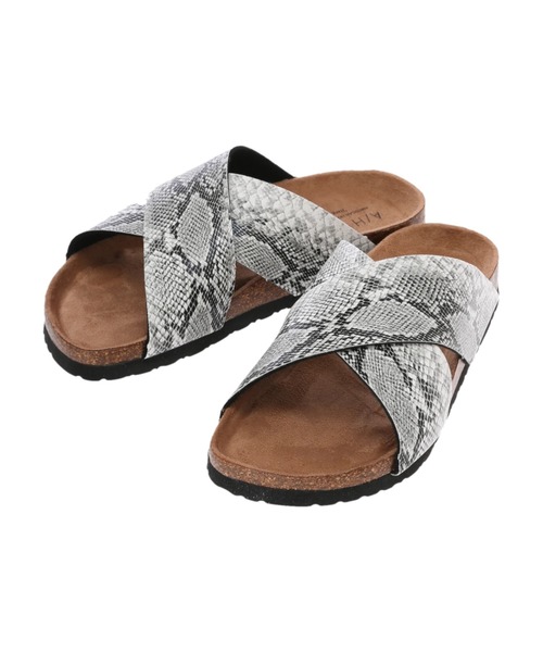 AMERICAN HOLIC（アメリカンホリック）の「PU クロスストラップコンフォートサンダル（サンダル・レディース・ベージュ/グレー・S/M/L）」の9枚目の写真