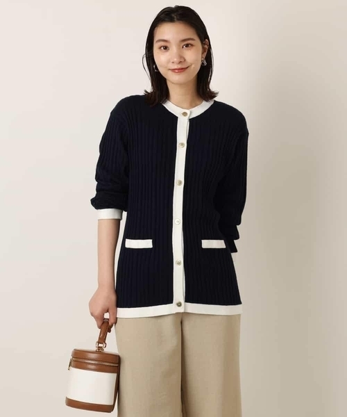a.v.v（アーヴェヴェ）の「バイカラートリムサマーニットカーディガン（カーディガン/ボレロ・レディース・ネイビー/アイボリー・34/38/42/40/36）」の9枚目の写真