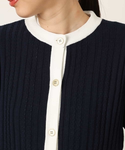 a.v.v（アーヴェヴェ）の「バイカラートリムサマーニットカーディガン（カーディガン/ボレロ・レディース・ネイビー/アイボリー・34/38/42/40/36）」の14枚目の写真