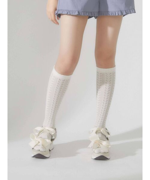 merry jenny(メリージェニー)の「リボンスニーカーサンダル(サンダル・レディース・アイボリー/ブラック・SMALL/MEDIUM/LARGE)」の11枚目の写真