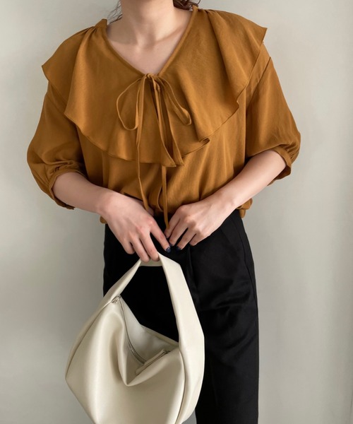 y.riページ LOWRYS FARM（ローリーズファーム）の「フリルブラウス 294287