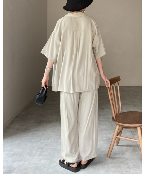 She's Closet(シーズクローゼット)の「ルーズ半袖シャツ&ワイドパンツスタイルセットアップ(セットアップ・レディース・ダークオリーブ/グレー×サックスブルー/スモークピンク・FREE)」の17枚目の写真
