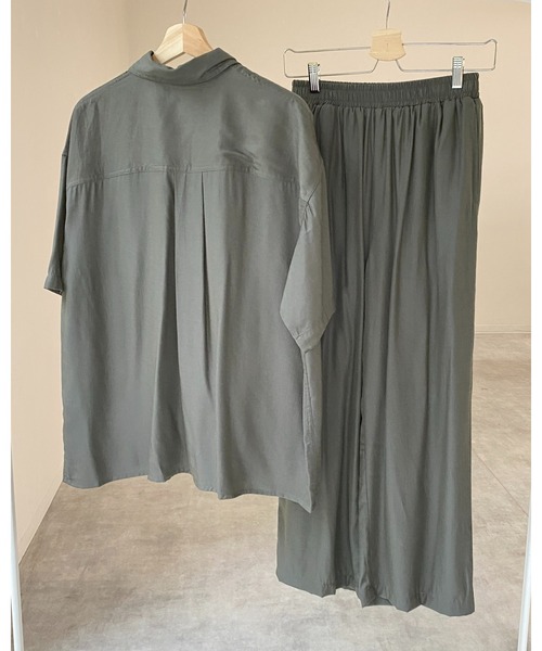 She's Closet(シーズクローゼット)の「ルーズ半袖シャツ&ワイドパンツスタイルセットアップ(セットアップ・レディース・ダークオリーブ/グレー×サックスブルー/スモークピンク・FREE)」の22枚目の写真
