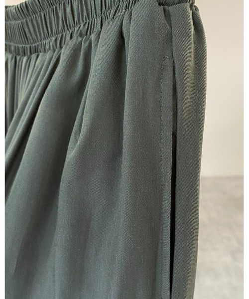 She's Closet(シーズクローゼット)の「ルーズ半袖シャツ&ワイドパンツスタイルセットアップ(セットアップ・レディース・ダークオリーブ/グレー×サックスブルー/スモークピンク・FREE)」の10枚目の写真