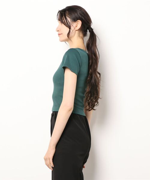 ANAP（アナップ）の「ハーフジップリブトップス（Tシャツ/カットソー・レディース・オフホワイト/ブラック/モスグリーン/グレイッシュベージュ・FREE）」の12枚目の写真