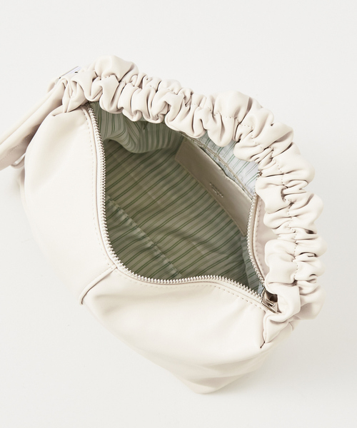 LOWELL things（ロウェル　シングス）の「Mashum/ｷﾞｬｻﾞｰﾜﾝｼｮﾙﾀﾞｰ/ホーボーバッグ（トートバッグ・レディース・ブラウン/ブルー/イエロー/アイボリー・フリー）」の12枚目の写真