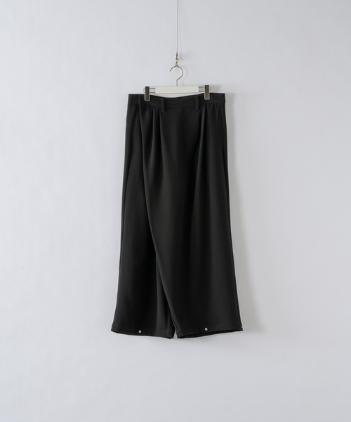 DOOPZ(ドープス)の「ワイドタックタイパンツ(その他パンツ・メンズ・グレー/ブラック/ブラウン・SMALL/MEDIUM/LARGE)」の1枚目の写真