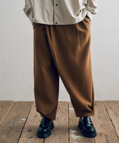 DOOPZ(ドープス)の「ワイドタックタイパンツ(その他パンツ・メンズ・グレー/ブラック/ブラウン・SMALL/MEDIUM/LARGE)」の7枚目の写真