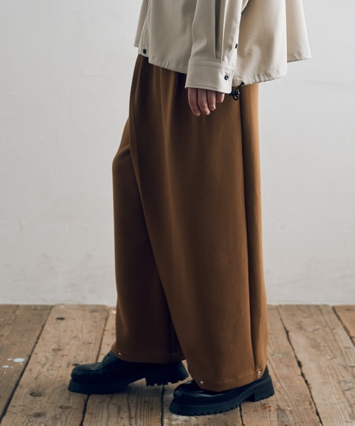 DOOPZ(ドープス)の「ワイドタックタイパンツ(その他パンツ・メンズ・グレー/ブラック/ブラウン・SMALL/MEDIUM/LARGE)」の5枚目の写真