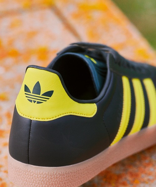 adidas（アディダス）の「ガゼル / Gazelle / アディダスオリジナルス（メンズ/レディース）（スニーカー・メンズ・グリーン・25.5cm/26.0cm/26.5cm/27.0cm/27.5cm/28.0cm/28.5cm/29.0cm/23.0cm/23.5cm/24.0cm/24.5cm/25.0cm/22.5cm）」の3枚目の写真