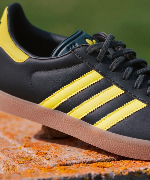 adidas（アディダス）の「ガゼル / Gazelle / アディダスオリジナルス（メンズ/レディース）（スニーカー・メンズ・グリーン・25.5cm/26.0cm/26.5cm/27.0cm/27.5cm/28.0cm/28.5cm/29.0cm/23.0cm/23.5cm/24.0cm/24.5cm/25.0cm/22.5cm）」の2枚目の写真
