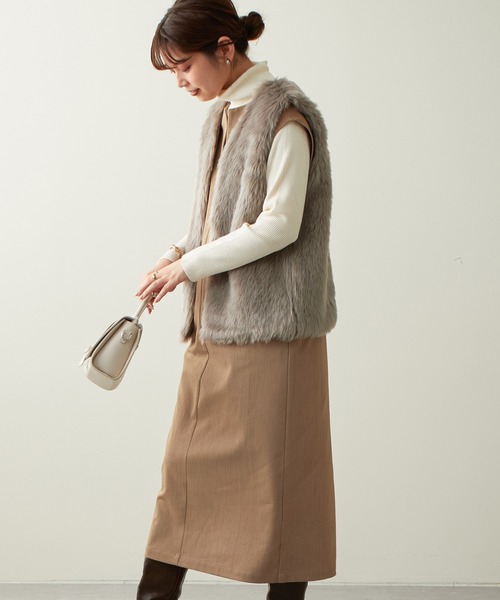 natural couture（ナチュラルクチュール）の「2022AWアイテム/スリットネックジャンバースカート（ジャンパースカート・レディース・ブラック/ベージュ/イエロー系その他/レッド系その他・FREE）」の14枚目の写真