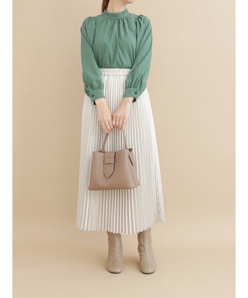 Te chichi(テチチ)の「袖ボリュームスタンドネックブラウス(シャツ/ブラウス・レディース・ベージュ/グリーン/チャコール・フリ-)」の6枚目の写真