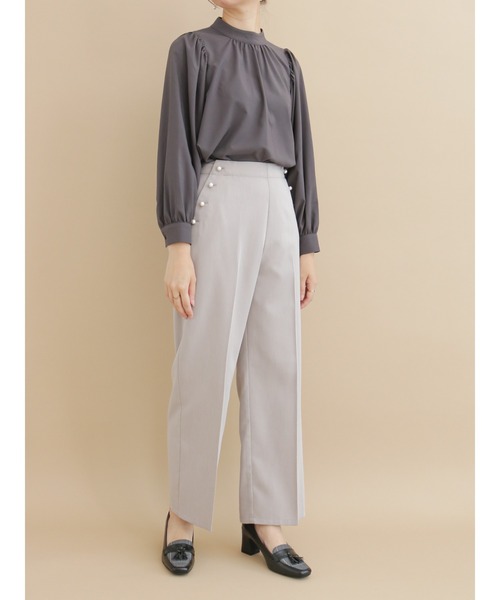 Te chichi(テチチ)の「袖ボリュームスタンドネックブラウス(シャツ/ブラウス・レディース・ベージュ/グリーン/チャコール・フリ-)」の12枚目の写真