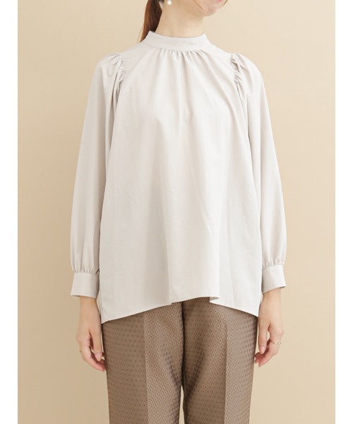 Te chichi(テチチ)の「袖ボリュームスタンドネックブラウス(シャツ/ブラウス・レディース・ベージュ/グリーン/チャコール・フリ-)」の9枚目の写真