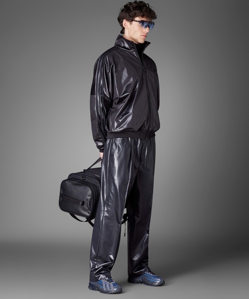 adidas（アディダス）の「BLUE VERSION チリ 62 トラックトップ