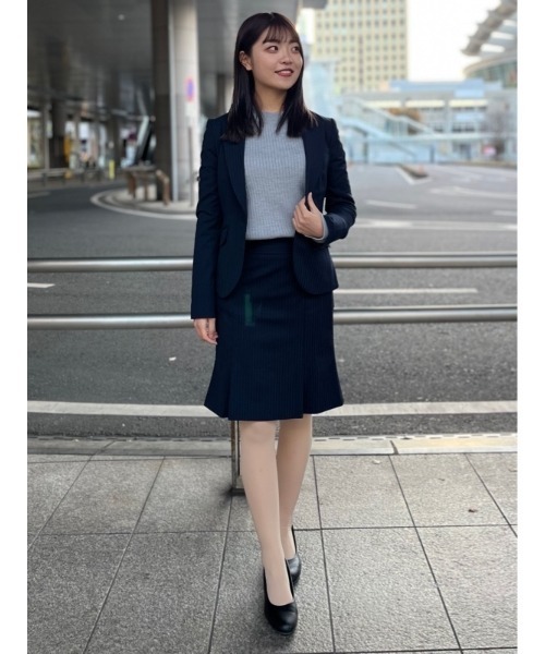 Perfect Suit FActory(パーフェクトスーツファクトリー)の「FILIVIVI イタリー糸ニットプルオーバー(ニット/セーター・レディース・ライトグレー/ブラウン/ネイビー・L/M/S)」の7枚目の写真