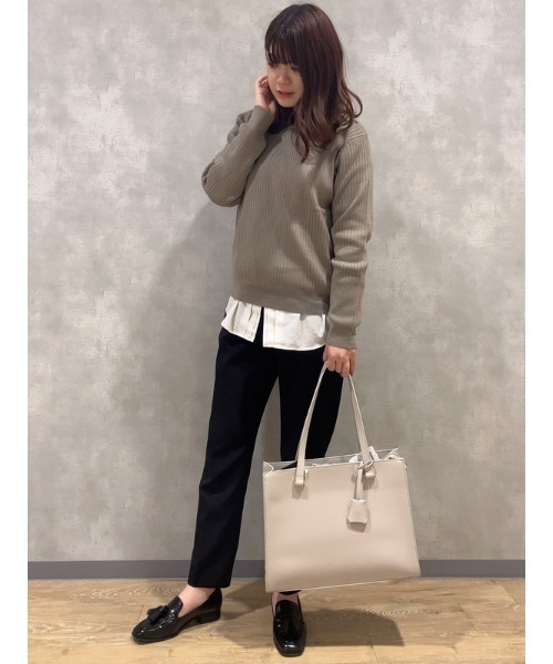 Perfect Suit FActory(パーフェクトスーツファクトリー)の「FILIVIVI イタリー糸ニットプルオーバー(ニット/セーター・レディース・ライトグレー/ブラウン/ネイビー・L/M/S)」の5枚目の写真