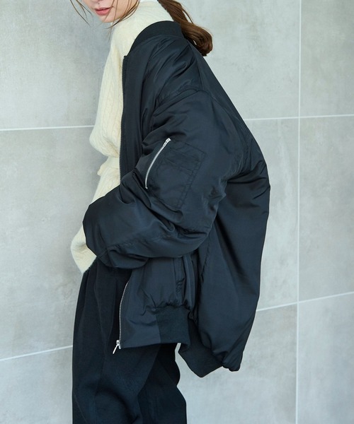 HANNE（アン）の「スリーブギャザーディティールMA-1（MA-1・レディース・ブラック/アイボリー・フリー）」の12枚目の写真