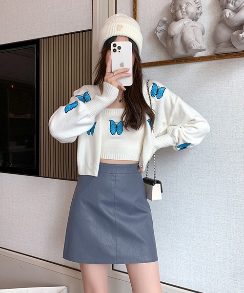 Jewelobe(ジュエローブ)の「カラーシンセティックレザープレーンミニスカート(スカート・レディース・ブルー/グレー/ブラック/ピンク/ベージュ・S/M)」の17枚目の写真