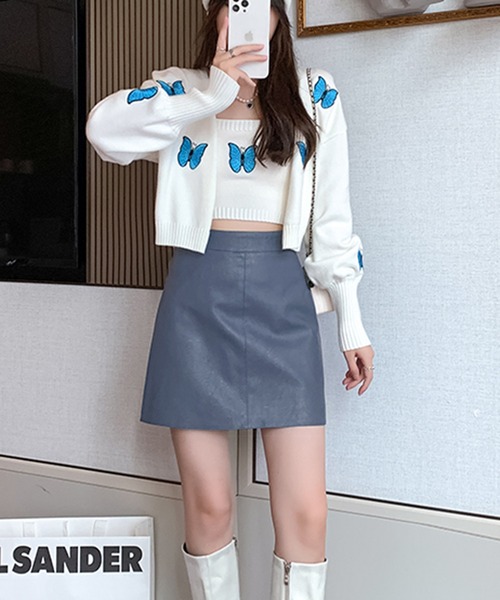 Jewelobe(ジュエローブ)の「カラーシンセティックレザープレーンミニスカート(スカート・レディース・ブルー/グレー/ブラック/ピンク/ベージュ・S/M)」の14枚目の写真