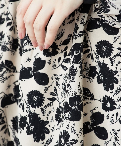 PAPAVER（パパヴェル）の「【papaver】花柄OP（ワンピース・レディース・ブラウン/アイボリー/ブラック/カーキ・MEDIUM）」の15枚目の写真