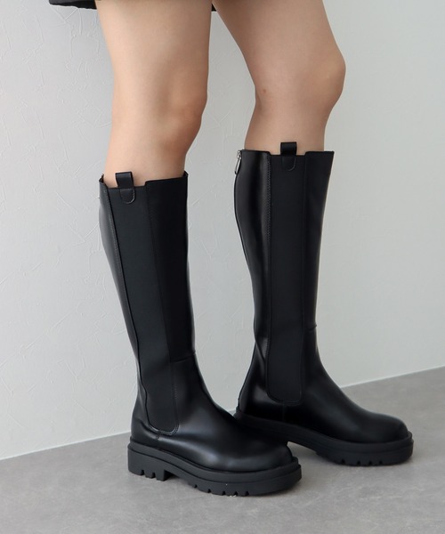 BLUEEAST(ブルーイースト)の「サイドゴアロングブーツ(ブーツ・レディース・アイボリー/ブラック・MEDIUM/LARGE)」の4枚目の写真