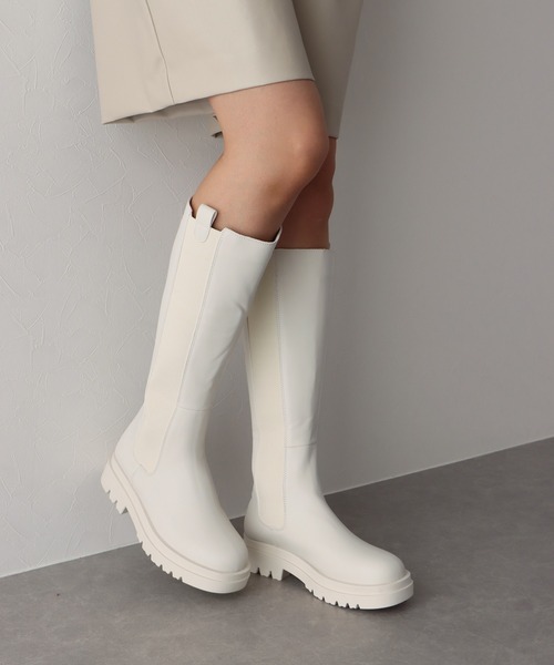 BLUEEAST(ブルーイースト)の「サイドゴアロングブーツ(ブーツ・レディース・アイボリー/ブラック・MEDIUM/LARGE)」の9枚目の写真