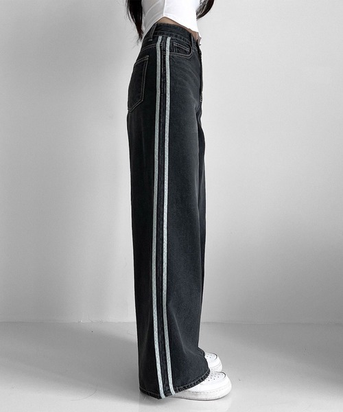 選べる3サイズ ／ 2 カラー 】サイドラインワイドストレート