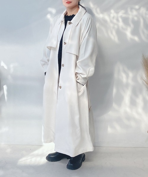 AS KNOW AS plus（アズノゥアズプラス）の「○2WAYカラー ボリューム袖コート（ステンカラーコート・レディース・ライトカーキ/ベージュ/アイボリー・FREE）」の4枚目の写真