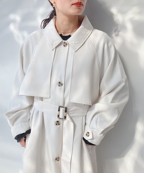 AS KNOW AS plus（アズノゥアズプラス）の「○2WAYカラー ボリューム袖コート（ステンカラーコート・レディース・ライトカーキ/ベージュ/アイボリー・FREE）」の11枚目の写真