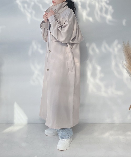 AS KNOW AS plus（アズノゥアズプラス）の「○2WAYカラー ボリューム袖コート（ステンカラーコート・レディース・ライトカーキ/ベージュ/アイボリー・FREE）」の15枚目の写真