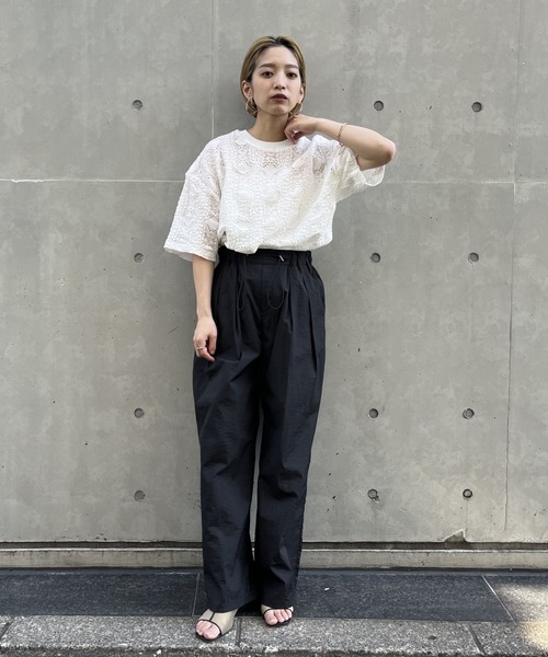 NOMINE（ノミネ）の「レースTシャツ（Tシャツ/カットソー・レディース・ホワイト/チャコールグレー/ブラック/ホワイト系その他/グレー系その他/ブラック系その他/クリーム・フリー）」の14枚目の写真