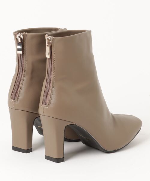 LibertyDoll(リバティードール)の「LibertyDoll/スクエアトゥ7.5cmセットバックヒールストレッチブーツ(9075)(ブーツ・レディース・グレイッシュベージュ/アイボリー/ブラック・S/M/LL/L)」の6枚目の写真