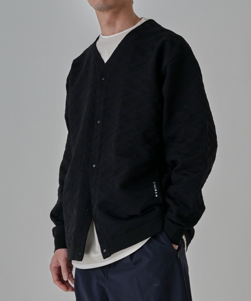 NUMERALS（ヌメラルズ）の「[NUMERALS]柄コンフォートニットカーデ（カーディガン/ボレロ・メンズ・ベージュ/ブラック・LARGE/MEDIUM）」の2枚目の写真