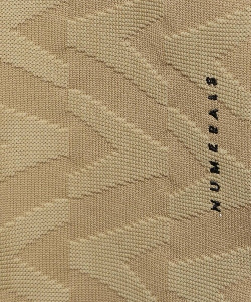 NUMERALS（ヌメラルズ）の「[NUMERALS]柄コンフォートニットカーデ（カーディガン/ボレロ・メンズ・ベージュ/ブラック・LARGE/MEDIUM）」の4枚目の写真