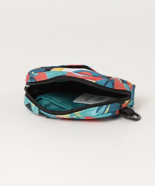 CHUMS（チャムス）の「CHUMS/チャムス ポーチ Recycle Dual Soft Case リサイクルデュアルソフトケース CH60-3567（ポーチ・メンズ・ブルー/レッド/ブラック/ホワイト/ネイビー/ブラウン/ブラック×ホワイト/グレイッシュベージュ/グリーン系その他/カラフル/ホワイト系その他/ライトブルー/ブラック系その他・FREE）」の19枚目の写真