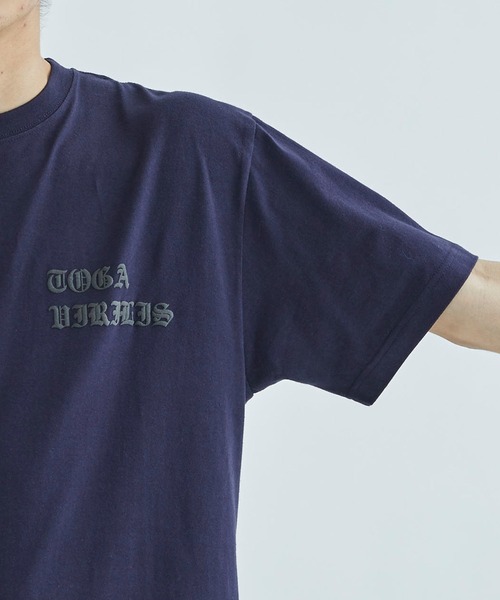 TOGA VIRILIS（トーガ ビリリース）の「Print T-shirt（Tシャツ/カットソー・メンズ・ホワイト/ブラック/ネイビー・46/48）」の9枚目の写真