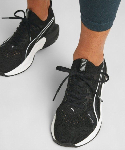 PUMA（プーマ）の「PUMA プーマ ウィメンズ トレーニング PWR XX リュクス ニトロ トレーニング（スニーカー・レディース・オフホワイト/ベージュ系その他/ブラック×ホワイト・24.0cm/25.5cm/26.0cm/22.0cm/22.5cm/24.5cm/25.0cm/23.0cm/23.5cm）」の3枚目の写真