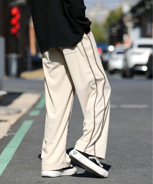 neos(ネオス)の「【neos -addictive design-】ルーズシルエット ハンドステッチ 細コール ワイド パンツ(その他パンツ・メンズ・ブラック/アイボリー/ブラウン・MEDIUM/LARGE/X-LARGE)」の5枚目の写真