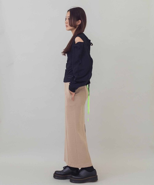 FACETASM（ファセッタズム）の「FACETASM MIMI-TEE-W04（タンクトップ・レディース・ホワイト/ブラック・2）」の12枚目の写真