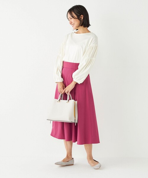 SHIPS Colors(シップス カラーズ)の「SHIPS Colors:〈洗濯機可能〉ギャザースリーブ トップス(Tシャツ/カットソー・レディース・オフホワイト/ブラック/レッド/ナチュラル/キャメル・ONE SIZE)」の18枚目の写真