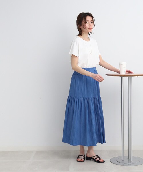 SHOO・LA・RUE（シューラルー）の「◆【接触冷感】とろみ素材で体型カバー 裾タックTシャツ（Tシャツ/カットソー・レディース・ホワイト/ピンク系/ブラック系2/ネイビー系2/ブラック/ネイビー系6/イエロー/チャコールグレー/ナチュラル・00）」の12枚目の写真